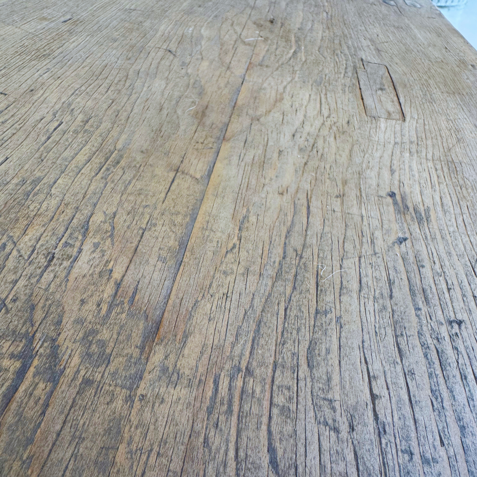 Table basse en orme - 89 x 47 cm