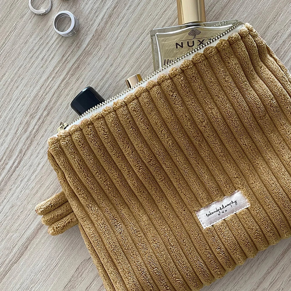 Pochette en velours côtelé